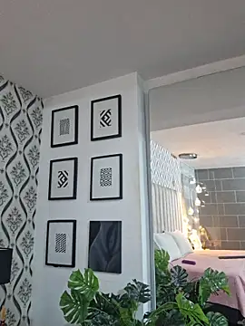 Eva Monroes online show from February 2026 01:24:02 AM