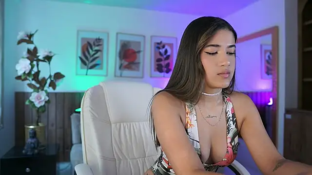IvyGrabes online show from July 2026 07:09:01 PM