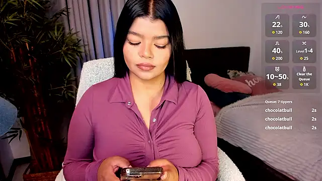 moonhelen online show from February 2026 12:51:01 AM