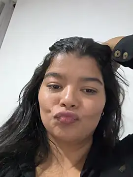 moonhelen online show from March 2026 07:26:02 AM