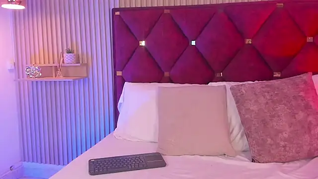 Snapshot of Axa_Graham chatting on February 2026 07:12:02 PM Axa Graham online show from February 2026 07:12:02 PM