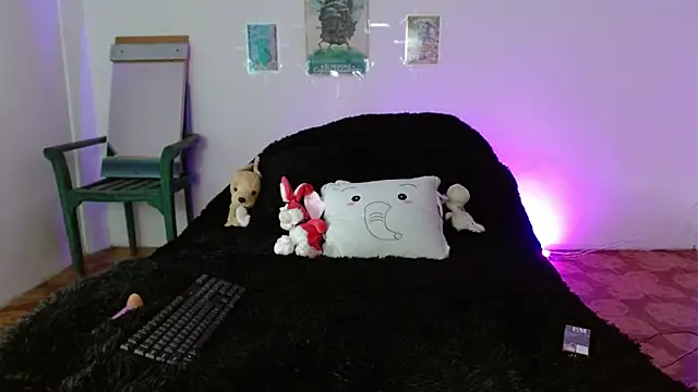 miadavisXXX online show from March 2026 07:39:01 PM