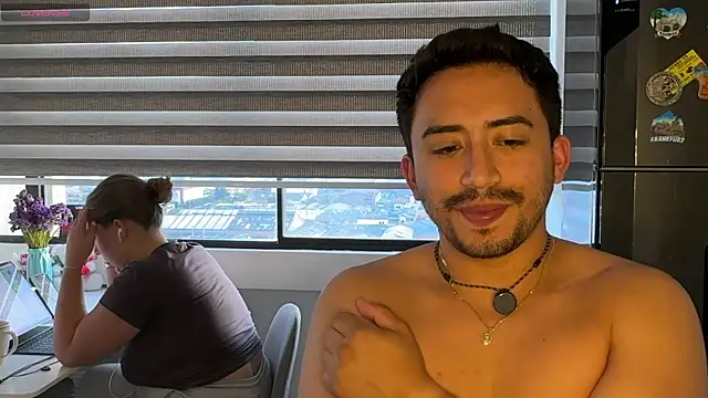 Sofii n Diego online show from April 2026 10:44:01 PM