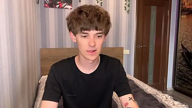 Snapshot of Sweet_Dude chatting on May 2026 02:45:02 PM Sweet Dude online show from May 2026 02:45:02 PM