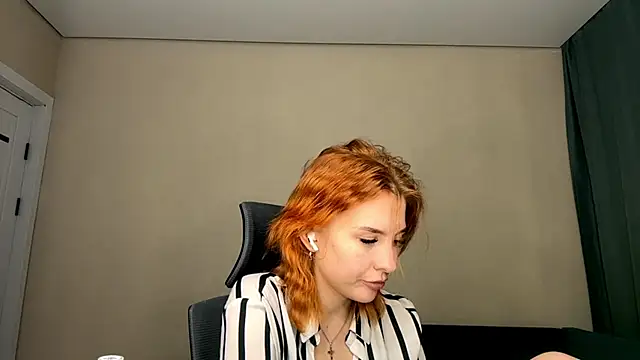 LuxuryRita online show from February 2026 01:48:01 PM