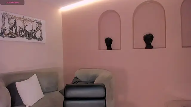 LucieMartin online show from April 2026 07:52:02 PM