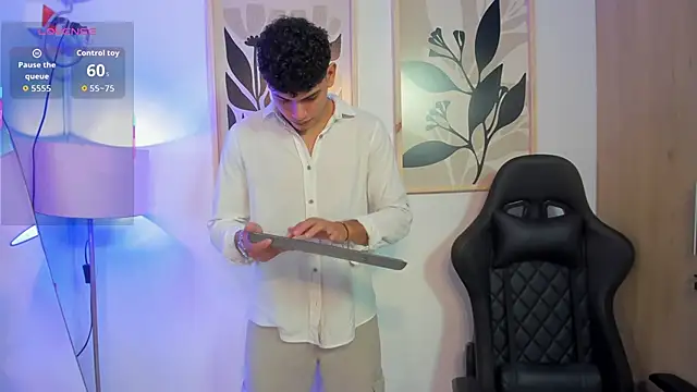 Snapshot of justin_payn14 chatting on April 2026 03:02:01 AM justin payn14 online show from April 2026 03:02:01 AM