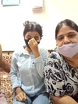 HoneyHush online show from April 2026 09:23:01 AM