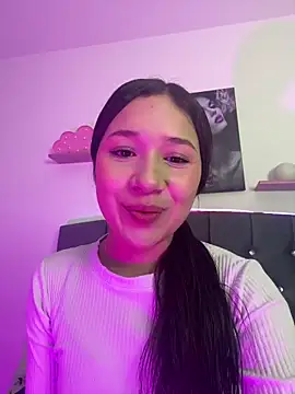 DULCE MARIA EF online show from February 2026 11:49:01 AM