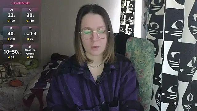 Snapshot of Ozalin_ chatting on February 2026 09:27:01 AM Ozalin online show from February 2026 09:27:01 AM