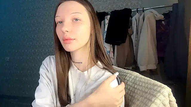 LumPetal online show from February 2026 03:07:01 AM