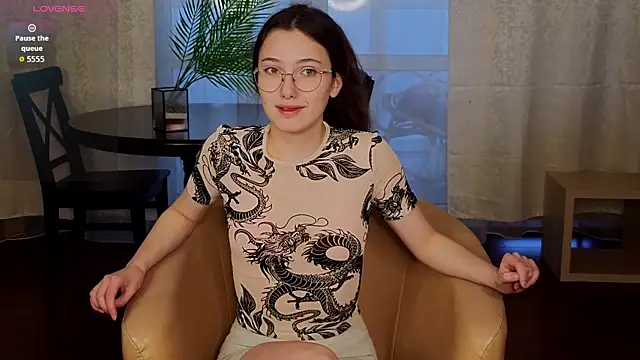 Snapshot of PamTrower chatting on February 2026 03:58:01 AM PamTrower online show from February 2026 03:58:01 AM