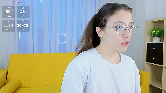 Snapshot of PamTrower chatting on February 2026 03:07:01 AM PamTrower online show from February 2026 03:07:01 AM