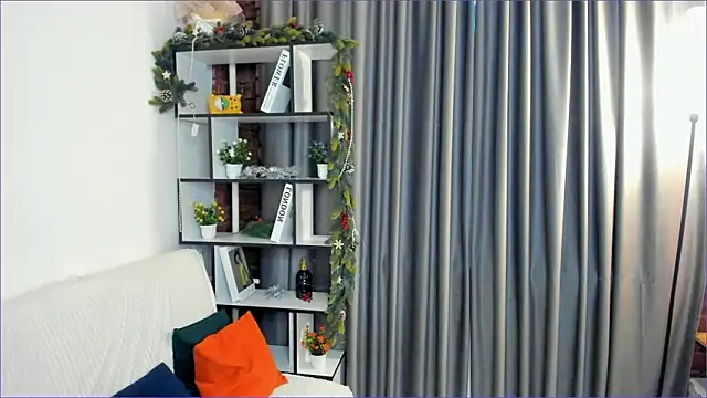 Snapshot of SweetBlur chatting on February 2026 05:11:02 AM SweetBlur online show from February 2026 05:11:02 AM