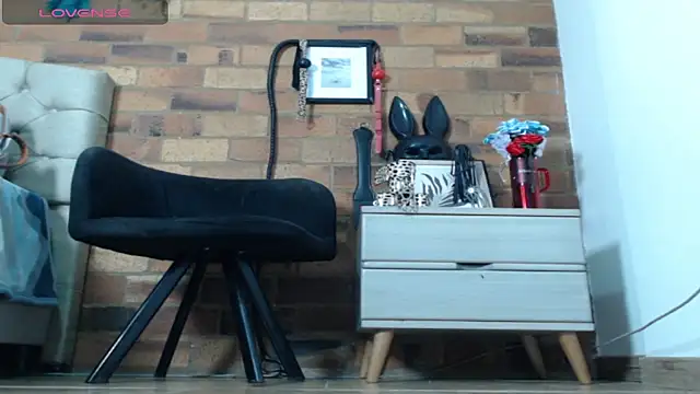 Girl Bondage online show from March 2026 01:05:01 PM