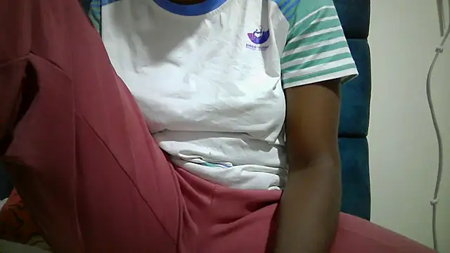 Snapshot of Lebo2004 chatting on June 2026 03:38:02 PM Lebo2004 online show from June 2026 03:38:02 PM