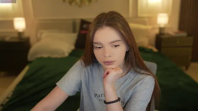 Zlata Sky online show from February 2026 03:44:02 PM