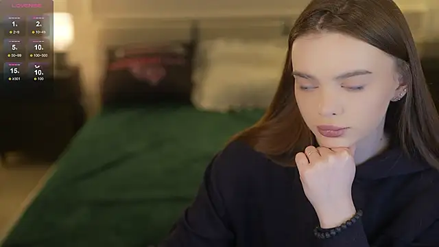 Zlata Sky online show from March 2026 03:47:01 PM