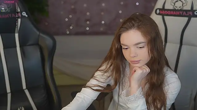 Snapshot of Zlata_Sky chatting on July 2026 11:23:02 AM Zlata Sky online show from July 2026 11:23:02 AM