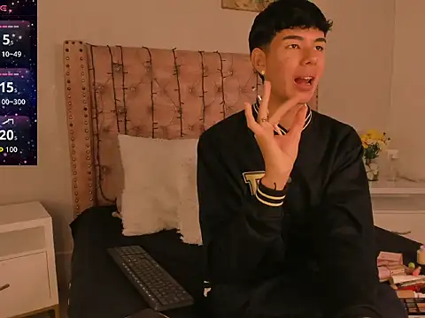 Snapshot of noah_lewiss chatting on February 2026 10:46:01 AM noah lewiss online show from February 2026 10:46:01 AM