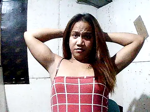 Snapshot of Queen-barbie chatting on February 2026 05:05:02 PM Queen-barbie online show from February 2026 05:05:02 PM