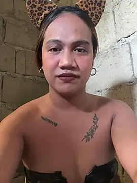 Snapshot of Queen-barbie chatting on February 2026 03:13:02 AM Queen-barbie online show from February 2026 03:13:02 AM