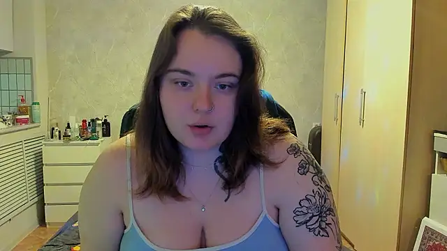 katya idinax online show from February 2026 03:51:01 PM