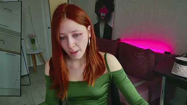 Weisser Moon online show from March 2026 05:35:02 AM