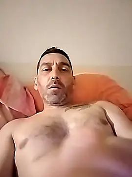 Spider2828 online show from April 2026 07:30:02 PM