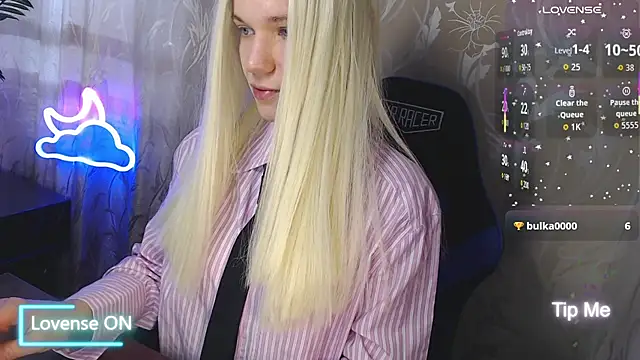 Shiny Victoria online show from March 2026 07:41:02 AM