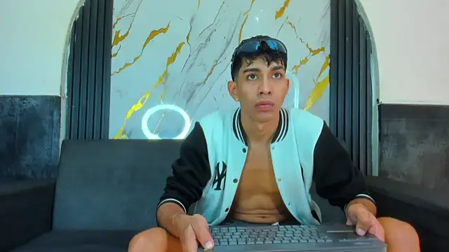 biig boy online show from February 2026 08:25:02 PM