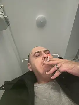 Snapshot of vitalik66679 chatting on February 2026 02:37:02 AM vitalik66679 online show from February 2026 02:37:02 AM