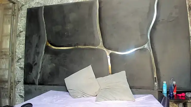 SaxxybunnyAndJayzzy online show from March 2026 10:38:02 PM