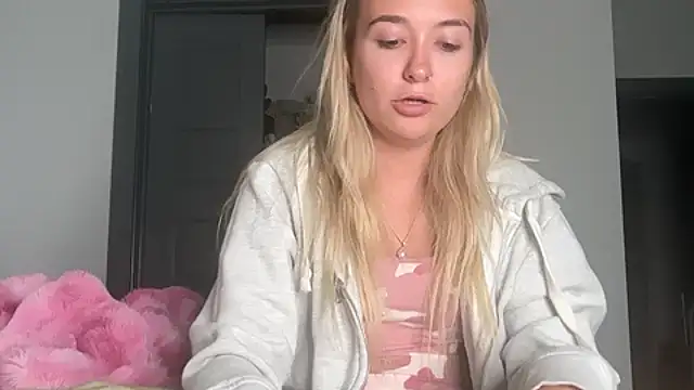 Snapshot of kelseyblu chatting on May 2026 12:28:02 AM kelseyblu online show from May 2026 12:28:02 AM