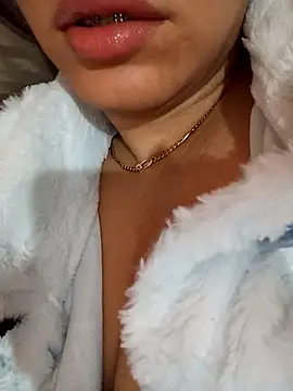 kamilia sexyy online show from April 2026 12:10:01 PM