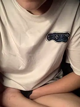 Luna Babyyy online show from March 2026 04:24:02 PM