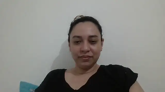 Snapshot of risitos23 chatting on July 2026 06:52:02 AM risitos23 online show from July 2026 06:52:02 AM