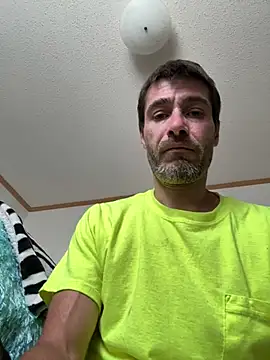 Snapshot of tommattsonn chatting on June 2026 01:34:02 PM tommattsonn online show from June 2026 01:34:02 PM