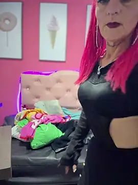 Snapshot of Karolaiin_LS chatting on February 2026 07:23:02 PM Karolaiin LS online show from February 2026 07:23:02 PM