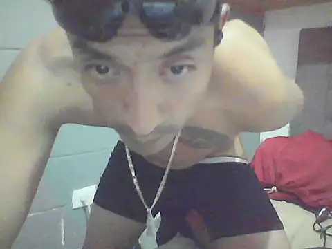 Snapshot of FierrudoMora777 chatting on May 2026 01:02:02 AM FierrudoMora777 online show from May 2026 01:02:02 AM