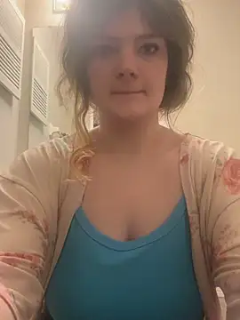 Snapshot of flowergirl88 chatting on February 2026 08:08:02 AM flowergirl88 online show from February 2026 08:08:02 AM