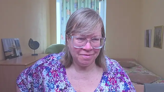 Emma Eclipsee online show from February 2026 08:53:01 AM