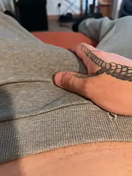 Piratee666 online show from April 2026 10:34:02 PM