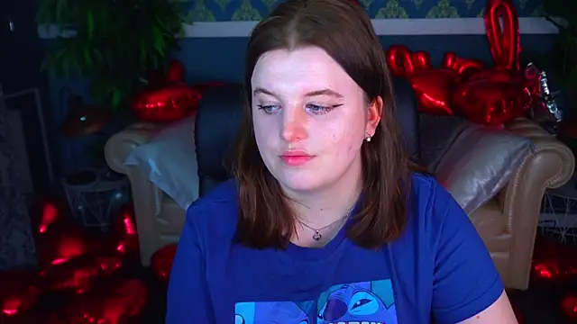 Snapshot of KristiFoxy chatting on February 2026 07:18:01 PM KristiFoxy online show from February 2026 07:18:01 PM