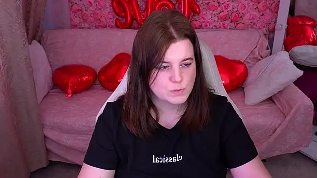 Snapshot of KristiFoxy chatting on February 2026 10:44:02 AM KristiFoxy online show from February 2026 10:44:02 AM