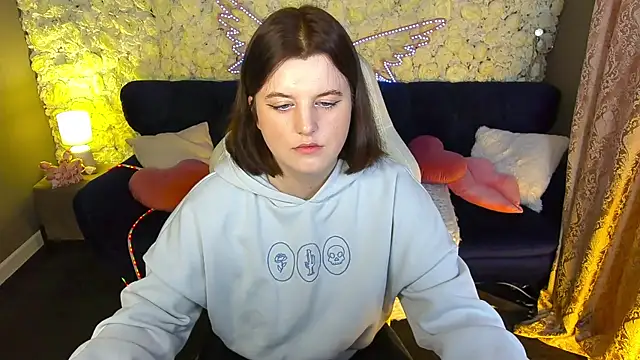 KristiFoxy online show from March 2026 06:17:02 AM