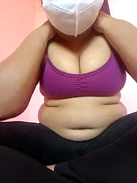 Snapshot of vyshali_vyshu chatting on February 2026 07:15:01 AM vyshali vyshu online show from February 2026 07:15:01 AM