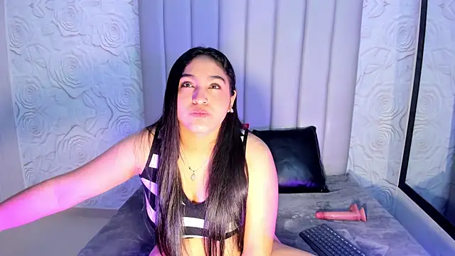 Lya dubois  online show from March 2026 02:01:02 PM