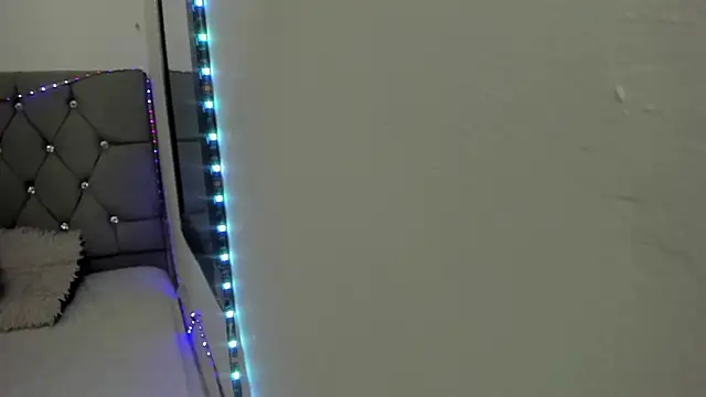 Snapshot of _1DERECK chatting on February 2026 10:44:02 AM 1DERECK online show from February 2026 10:44:02 AM