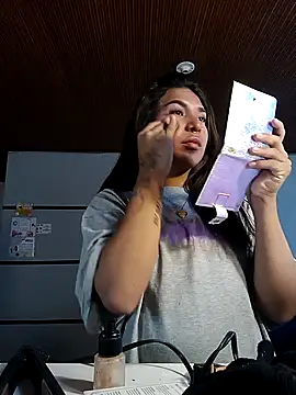 MeelFox online show from February 2026 12:19:01 PM